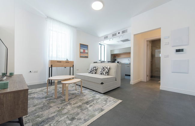 PORT CITY HAIFA - Flea Market Luxury - Foto 29