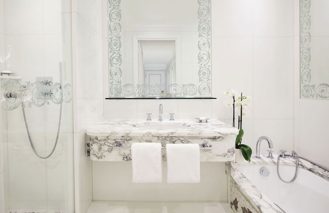 Hôtel Plaza Athénée - Dorchester Collection - Foto 76
