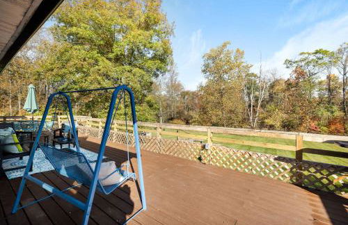 Riverfront w Deck Grill Fire pit & Climbing Wall - Photo 35