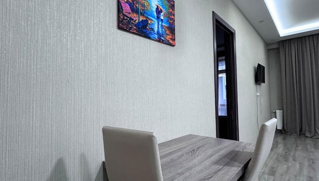 Jhonberi - Photo 3, Reception