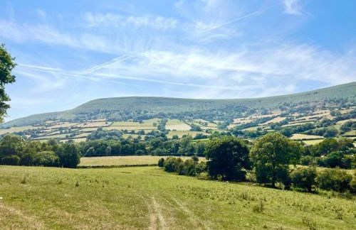Hot Tub, Stream-Side Garden, Mountain Views, 17thC - Photo 12