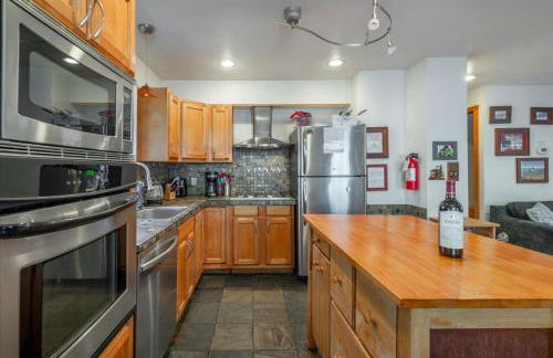 Lakeside Serenity Retreat - Photo 44