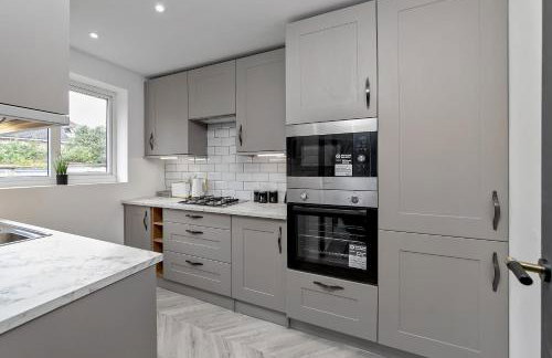 Supreme Luxury Apartment-Close to Airport-Free Parking - Foto 8