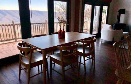 Modern Mountaintop Cabin with a gorgeous view - Foto 29