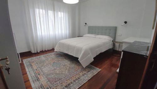 Piso con terraza y zonas verdes - Foto 2