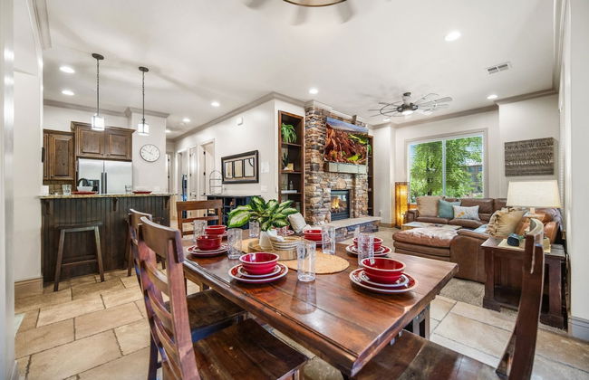 Poolside Retreat Directly Across From Pool! - Foto 38