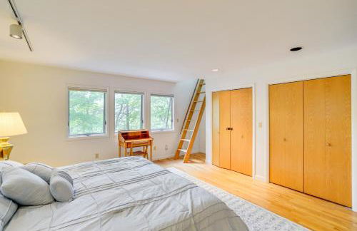 Great Barrington Lakeside Getaway with Kayak and Grill - Foto 18