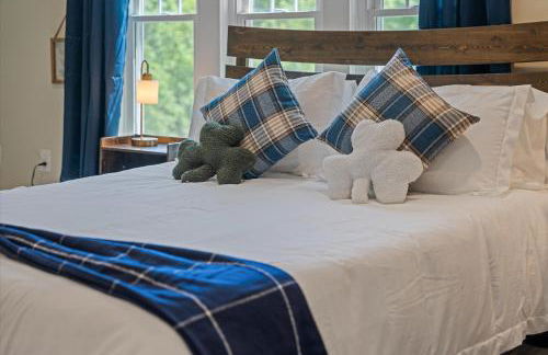 5bd Movie Theater - 7mins to UND - Backyard BBQ - Foto 60