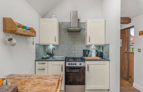 The Nook, 1 Bedroom Cottage with Indoor Fireplace - Foto 12