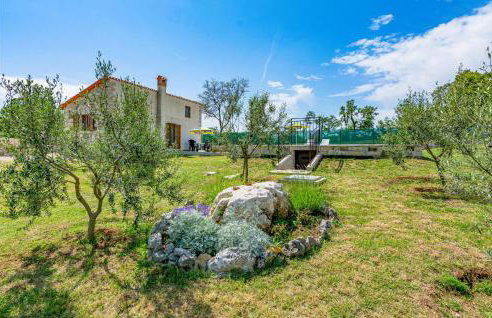 Beautiful Home In Zminj With Kitchen - Photo 6