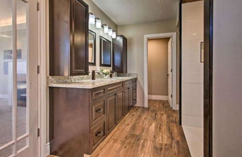 Spacious Home With Hot Tub - Foto 24