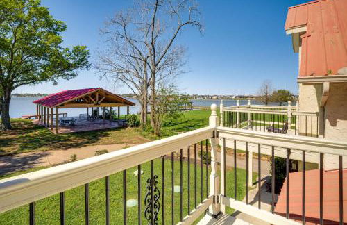 Modern Lake Conroe House with Lakefront Park and Deck! - Photo 19