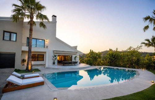Gregorys Private Luxury Villa with Heated Pool & Gardens - Foto 2