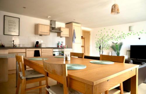 The Comfort Hub - Leeds Train Station - Foto 38