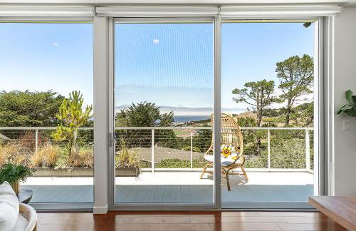 Marbella Lane - Cozy and Eccentric Design Home - Photo 7