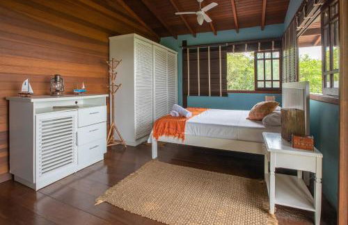 Vista espetacular, no meio da mata, com conforto - Foto 13