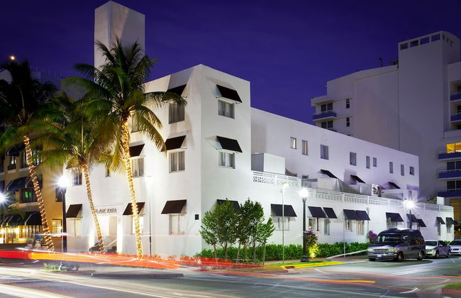 Blanc Kara - Adults Only - Foto 1