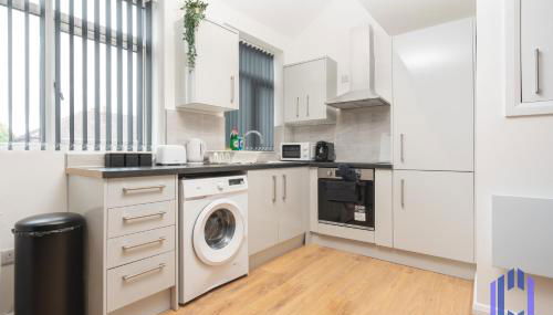Sophisticated & Stylish Flat near Manchester Airport - Sleeps 9 - Foto 5, stove, toaster