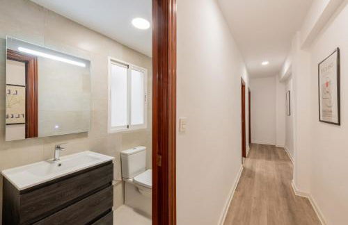 Refugio en Granada Estación de Tren - Photo 21