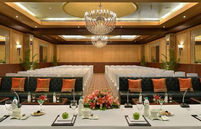 Savoy Suites Manesar - Foto 40