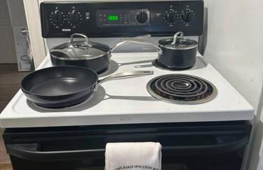 Roomy Oasis DC area pet friendly - Foto 7