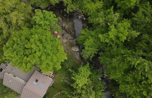 Beautiful Jay Peak Home Near Creek and Waterfalls! - Photo 33