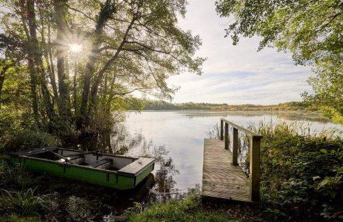 Chiffchaff Lodge with Hot tub - Foto 5