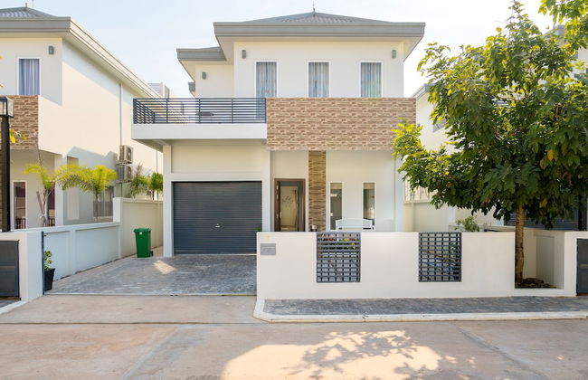 Melbourne Residence - Photo 45