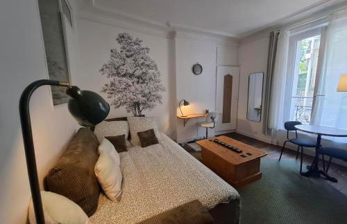 Saint-Mandé studio, proche metro Ligne 1 & Paris Centre, Wifi rapide, Ideal couple, télétravail - Foto 16