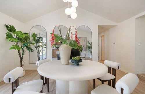 Sunlit Oasis with Heated Pool and Jacuzzi 20 minutes to Disneyland - Foto 32