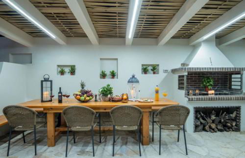 Villa Cela with Private Pool, by ZanteWize - Foto 57