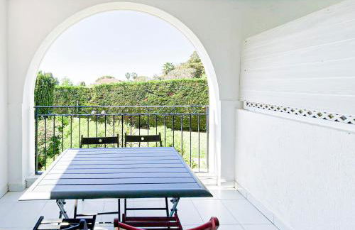 Élégance Azuréenne - piscine et parking - Foto 3