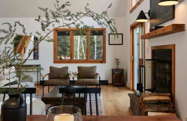 Private Chalet with Fire Pit Deck and Large Yard - Foto 7