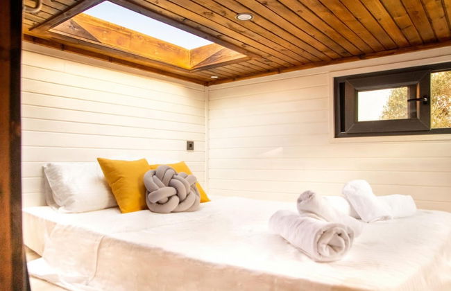 Tiny House Framed by Nature Near Sea in Karaburun - Foto 17