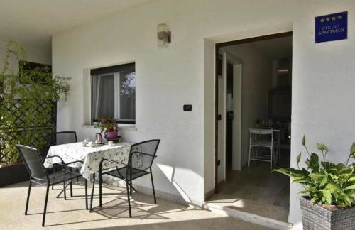 Apartment LOREDANA STUDIO by Interhome - Photo 2