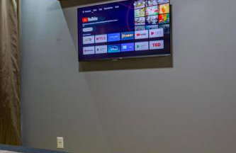 Apto com Ar e varanda a 5 min do aeroporto - Foto 10