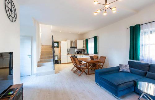 Mala Villa - Photo 26