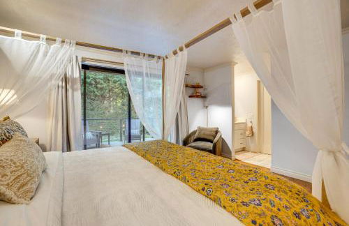 Luxe Redmond Family Home Sauna, Solarium and Creek - Foto 13