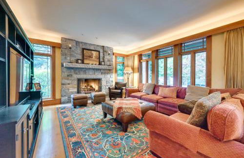 Hot Tub, Gym, Game Room! Luxe Estate in Longmeadow - Foto 5