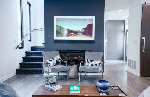 3 bed 3 bath Modern Luxury Home with Hot Tub and Rooftop Patio - Foto 38