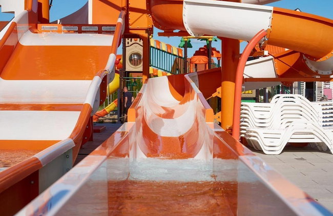 Apartment With a Pool, Attractions for Children - Foto 16