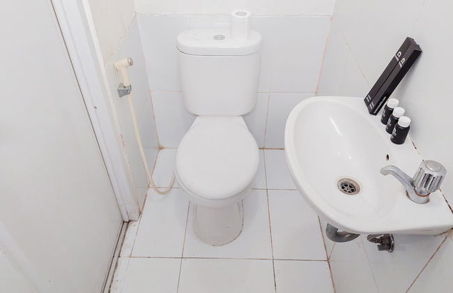 Minimalist Studio Room At Aeropolis Residence Apartment - Foto 8