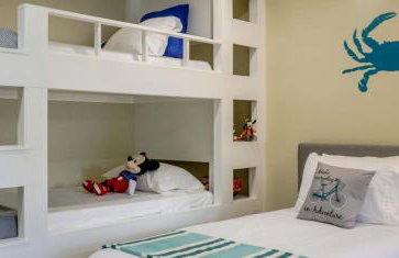 Tranquil Lakefront Cottage with Private Dock in Ticonderoga, New York - Foto 19