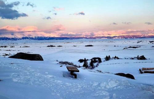 Red-tail Roundhouse at 22 West Cabins and Recreation - Foto 3