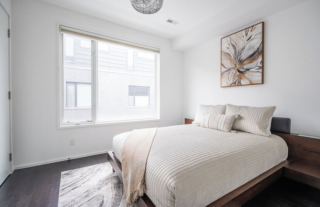 Cozy Houses in Downtown Toronto by GLOBALSTAY - Photo 28