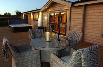 Cambridgeshire Lakes - luxury lodges in a stunning lake location - Foto 39