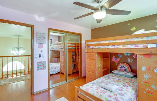 3 Mi to Sequoia Park Zoo Spacious Home with Sunroom - Foto 30