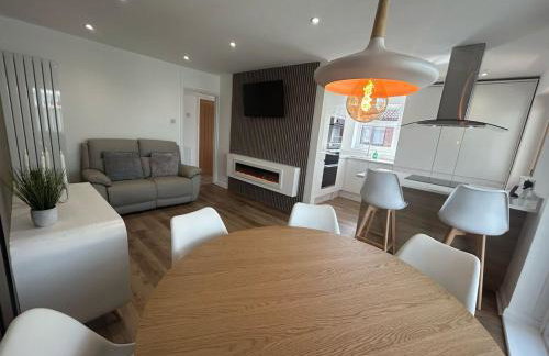 Modern 2 Bedroom Home - Foto 2