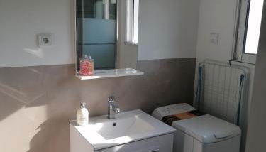 Appartement indépendant, parking privé, 600m du circuit - Foto 3