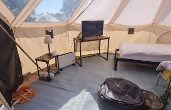 Cozy Hot Tent With Log Burner & Hot Tub Left Tent - Foto 5